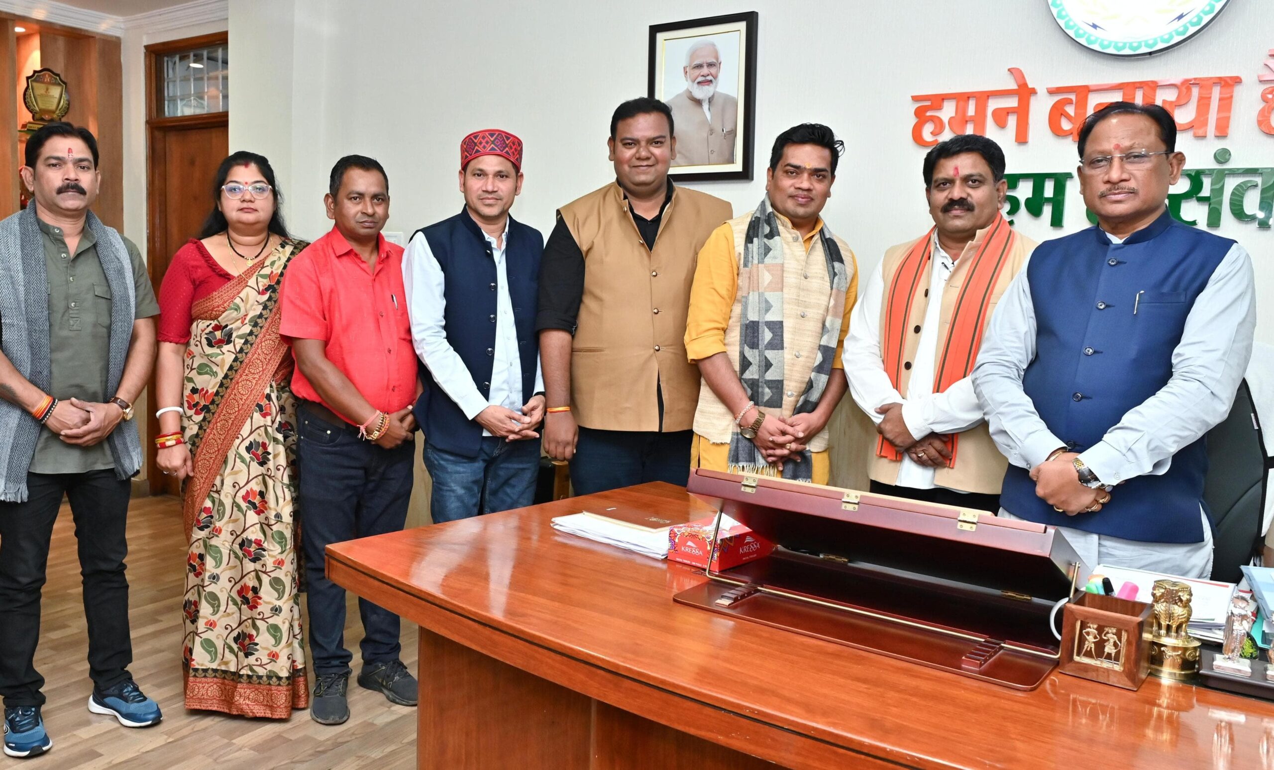 मुख्यमंत्री साय से रायपुर प्रेस क्लब के नवनिर्वाचित पदाधिकारियों की सौजन्य  मुलाकात - News24 Bharat